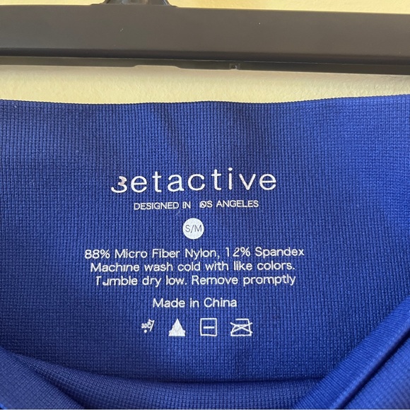 SET Active Blue 3 Piece Sculptflex Set Ribbed V Neck Bra + Box Cut Bra + Legging - Picture 15 of 15